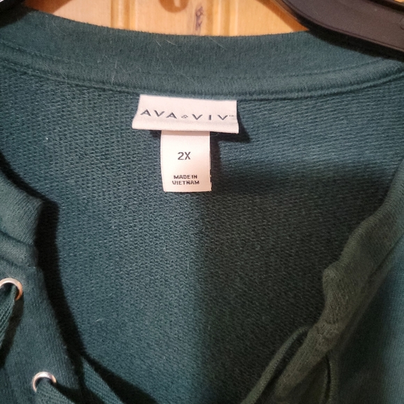 🔥Forest green plus size 2x lace front sweater - Picture 3 of 5